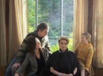 Poster for the movie "The Truth"